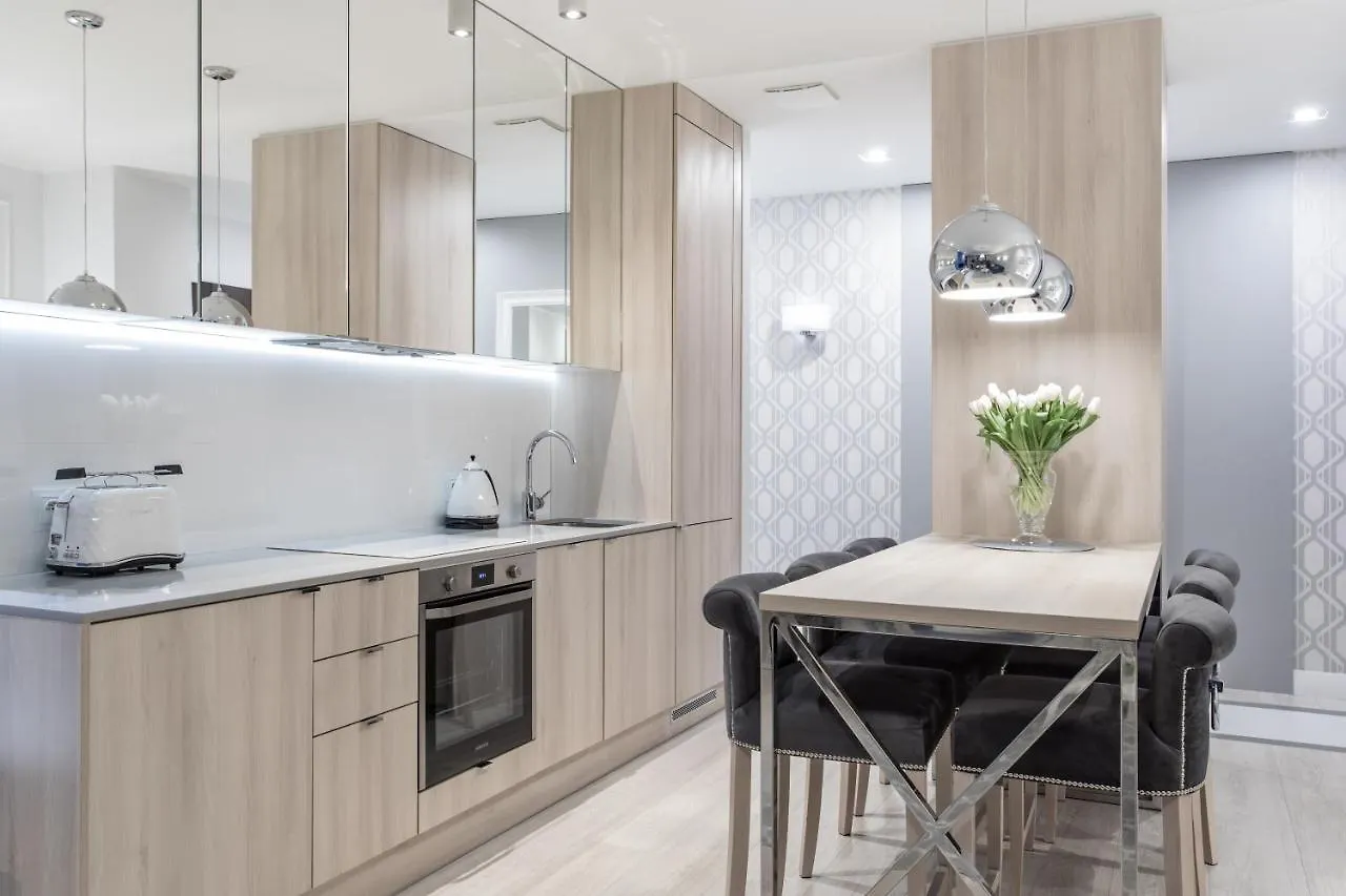 Lion Apartments - Naviflat Brabank Premium Apartment With Parking Gdansk 0*,  Poland